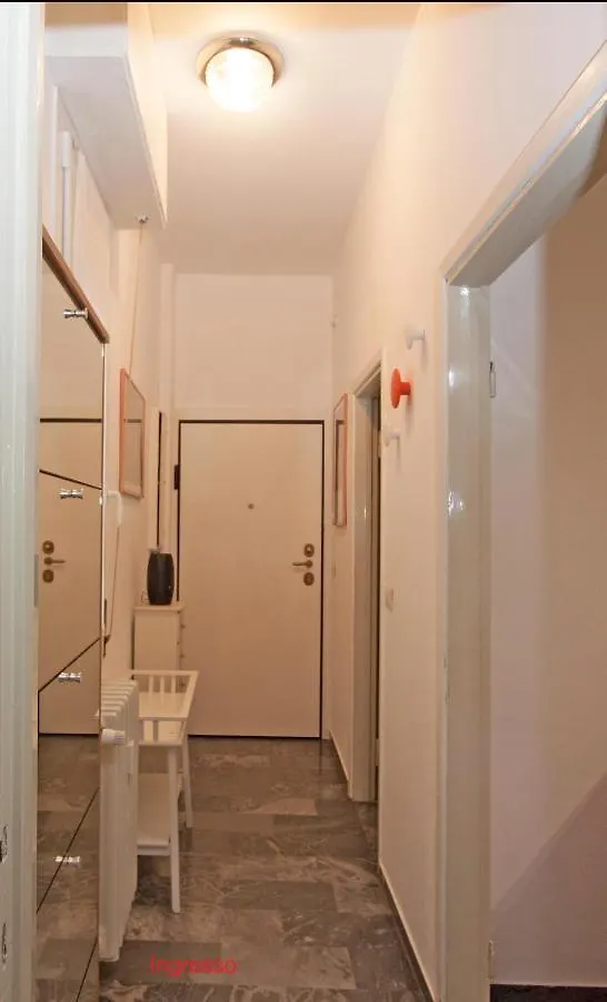 Bilocale Roggia Scagna 7 Apartment Milan 0*,  Italy
